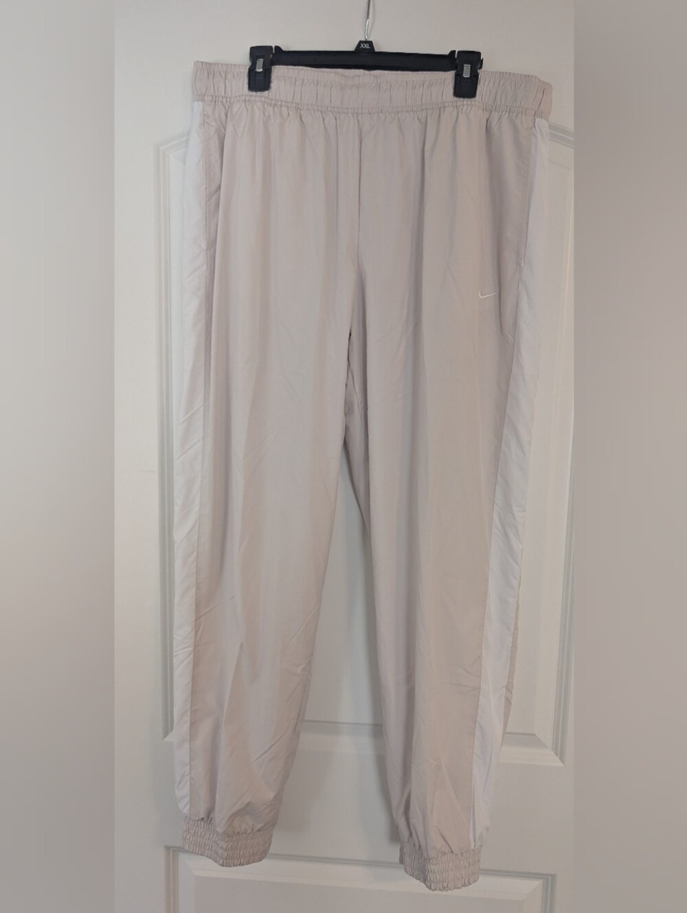 Nike Women's Taupe Joggers with White Side Panels Size XL Like New
